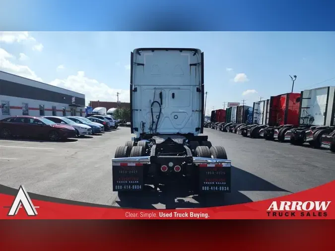 2020 FREIGHTLINER CASCADEVO1
