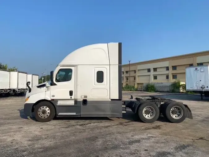2021 Freightliner Cascadia