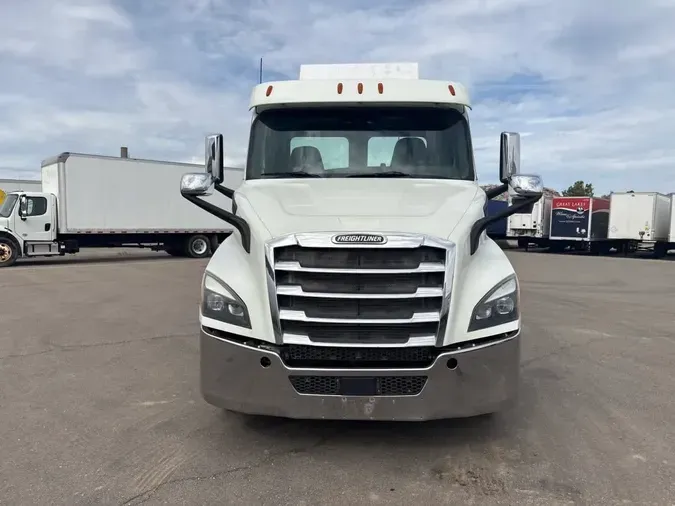 2019 FREIGHTLINER/MERCEDES NEW CASCADIA 116