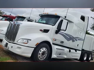 2022 Peterbilt 579