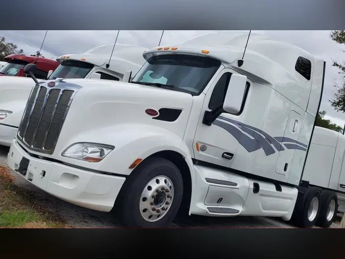 2022 Peterbilt 57936be371de783962b2b04a8d336191844