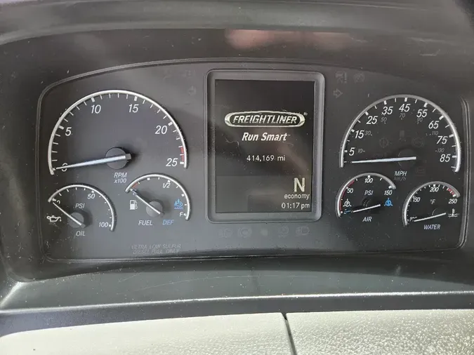2022 FREIGHTLINER Cascadia 126