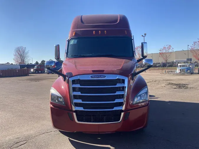 2025 Freightliner New Cascadia