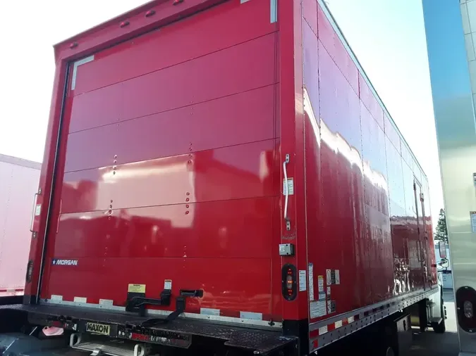 2017 FREIGHTLINER/MERCEDES M2 106