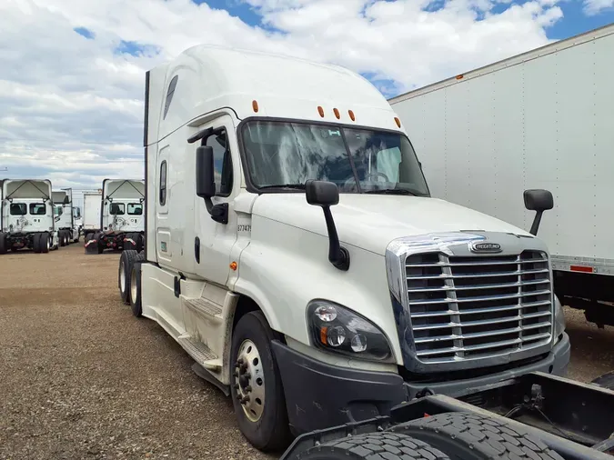 2019 FREIGHTLINER/MERCEDES CASCADIA 125