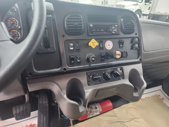 2018 FREIGHTLINER/MERCEDES M2 10636c385d085d43b103008b3cdff05bf3f