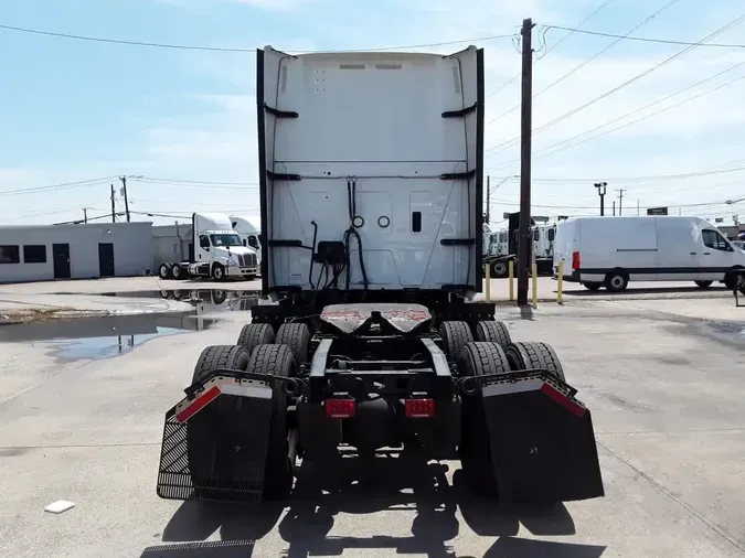 2019 NAVISTAR INTERNATIONAL LT625 SLPR CAB