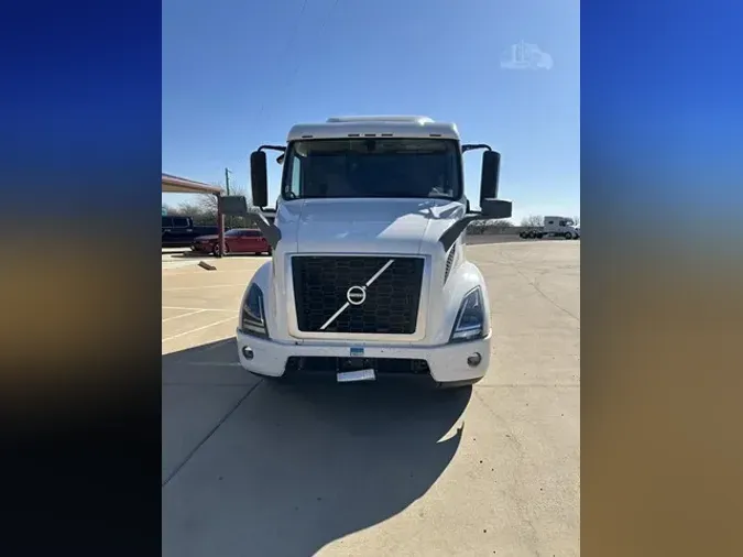 2019 VOLVO VNR64T640