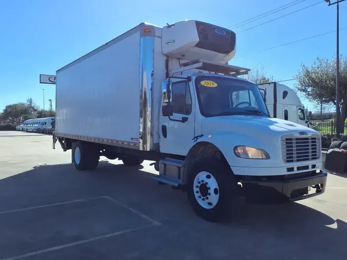 2019 FREIGHTLINER/MERCEDES M2 106