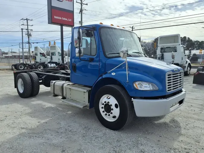 2019 FREIGHTLINER/MERCEDES M2 106