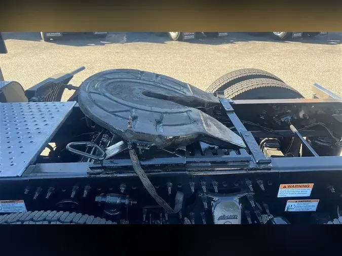 2021 FREIGHTLINER CA126