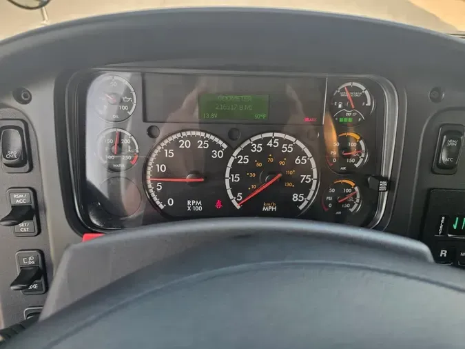 2021 FREIGHTLINER M2 106