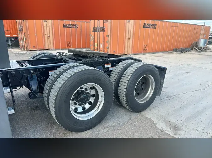 2022 Freightliner Cascadia 126