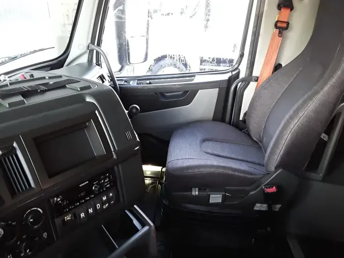 2020 VOLVO VNR64T-64036d1b4eb7aa1c9c3cbc372c08ebc0839