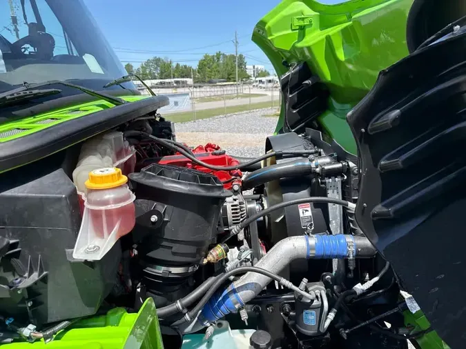 2020 FREIGHTLINER/MERCEDES M2 106