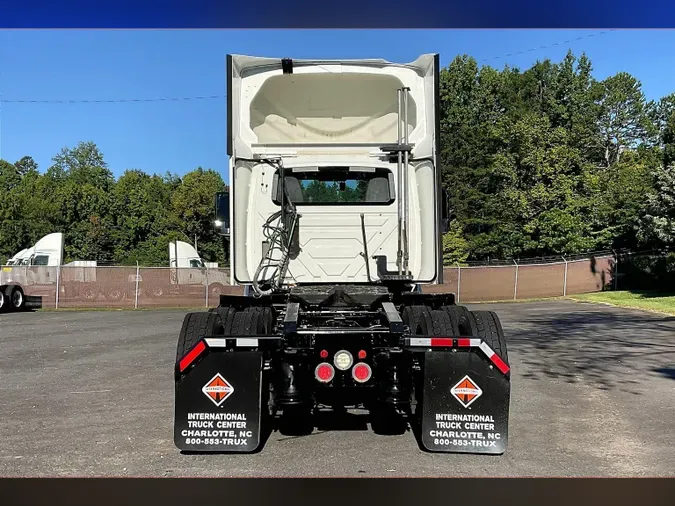 2021 INT LT625 6x4