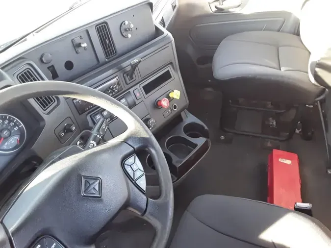 2019 NAVISTAR INTERNATIONAL RH613 DAYCAB S/A