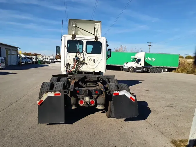 2019 FREIGHTLINER/MERCEDES CASCADIA 12536d4011fad88c2f1b1c88ca49bd1a19c