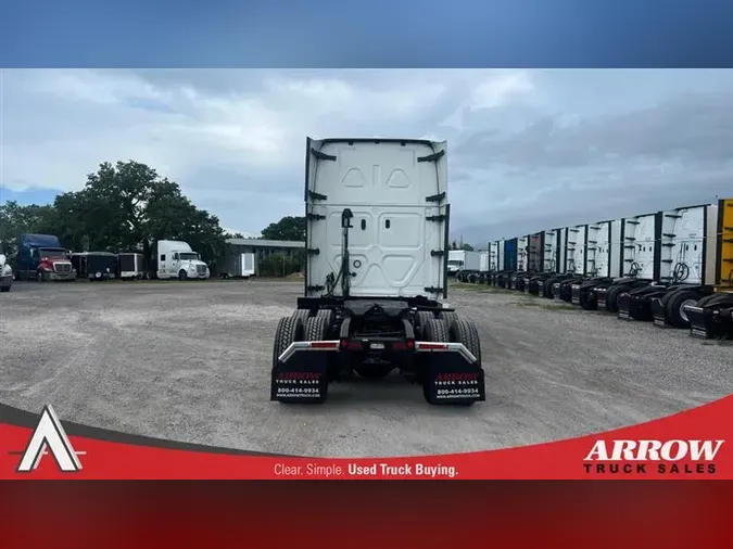 2021 FREIGHTLINER CA126