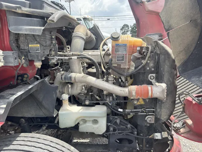 2019 International RH613