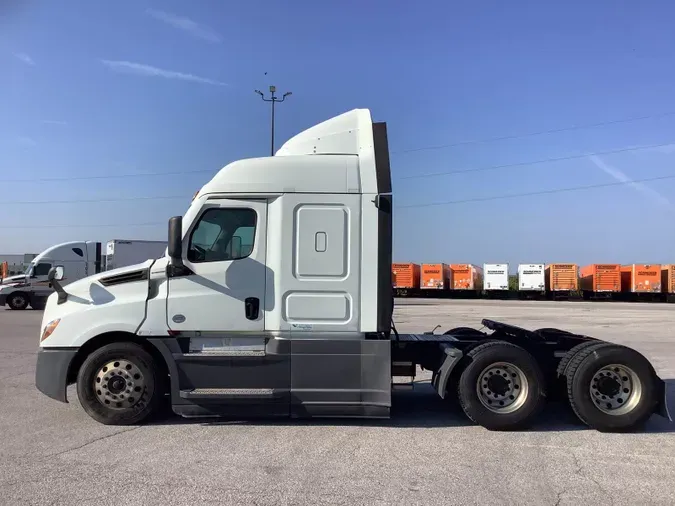 2021 Freightliner Cascadia 12636d53ec373c8a92d13ffcc3c0ea37067