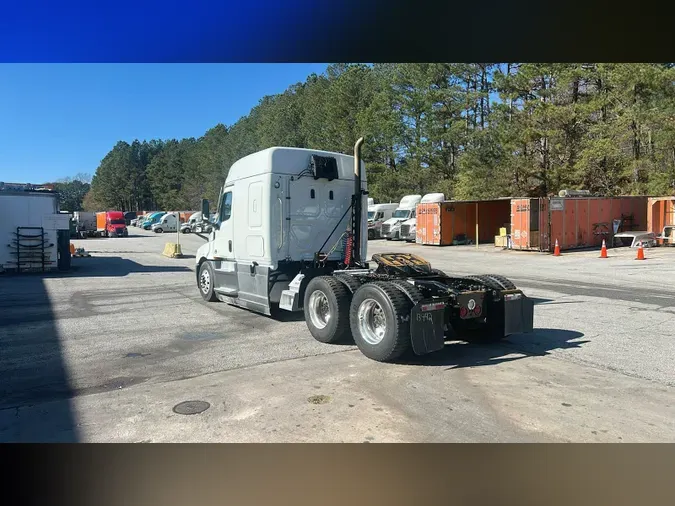 2021 Freightliner Cascadia 12636d81d6bc2d58925e64d655c686129a4