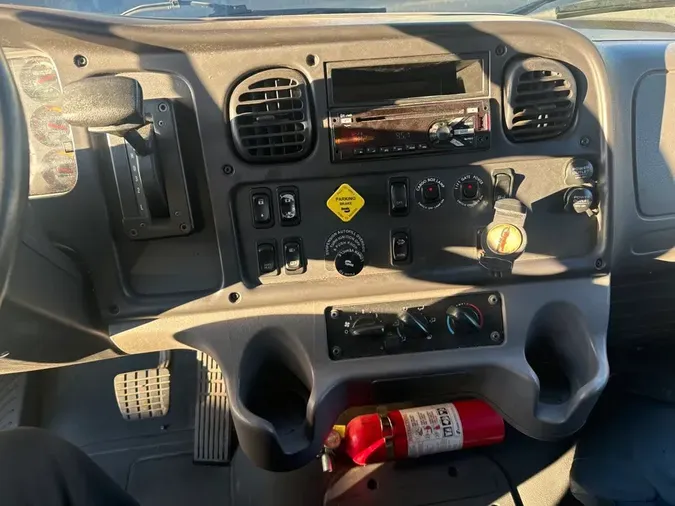 2018 FREIGHTLINER/MERCEDES M2 10636de7a684aad9a885b4934c5d57274d2