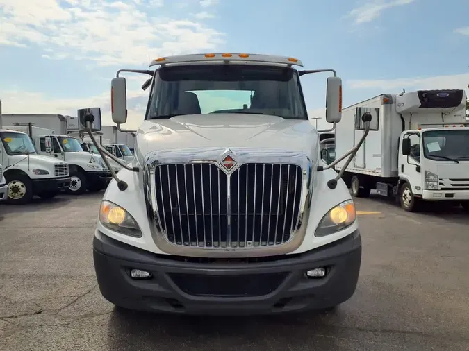2017 NAVISTAR INTERNATIONAL PRO LF687