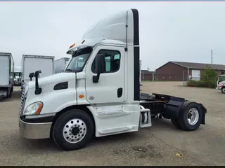 2014 FREIGHTLINER/MERCEDES CASCADIA 113