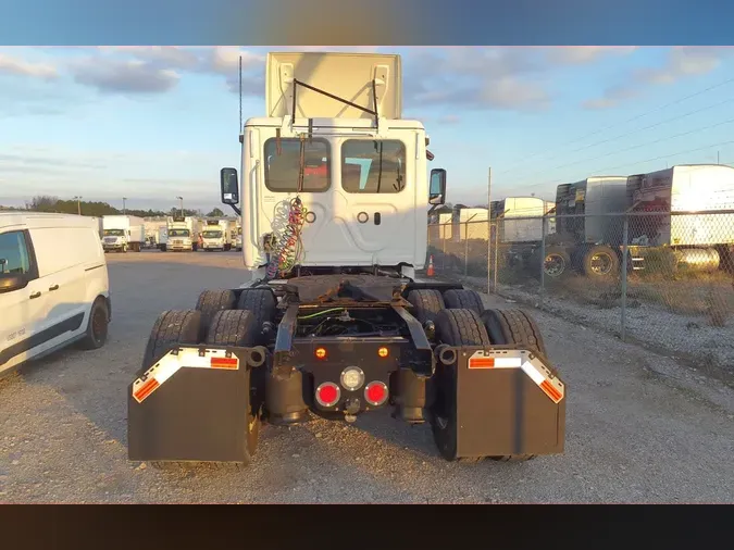 2018 FREIGHTLINER/MERCEDES CASCADIA 125