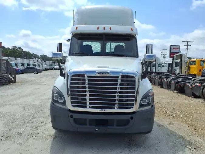 2020 FREIGHTLINER/MERCEDES CASCADIA 12536e5e3d73911c56314b5ad2cc73cb137