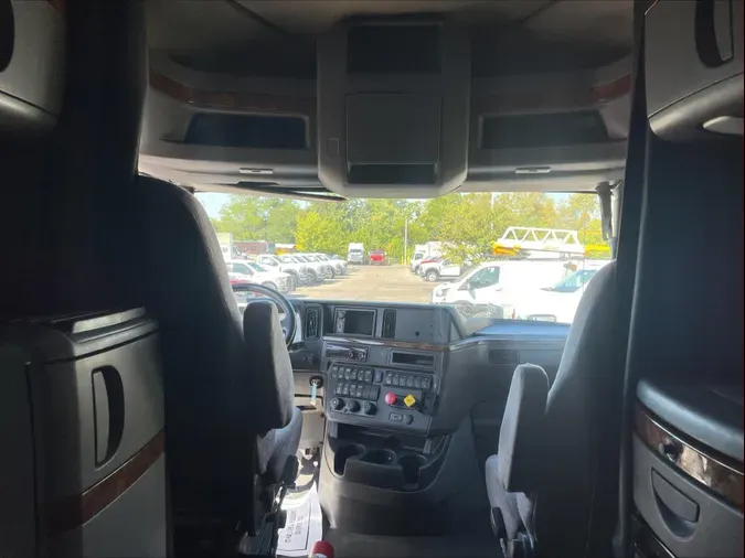 2020 International LT625