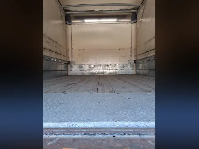2021 FREIGHTLINER M2 106