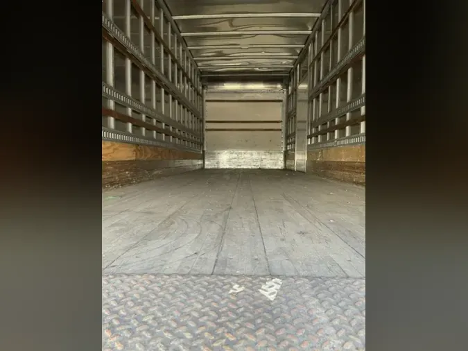 2019 FREIGHTLINER/MERCEDES M2 106