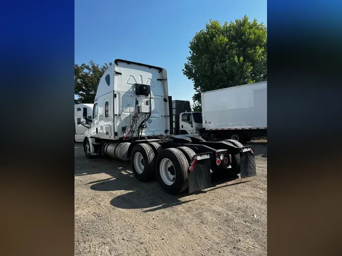 2019 FREIGHTLINER NEW CASCADIA PX12664