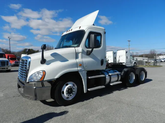 2016 FREIGHTLINER/MERCEDES CASCADIA 12536ef9447e2833d1abcaa0579ab7cd49d