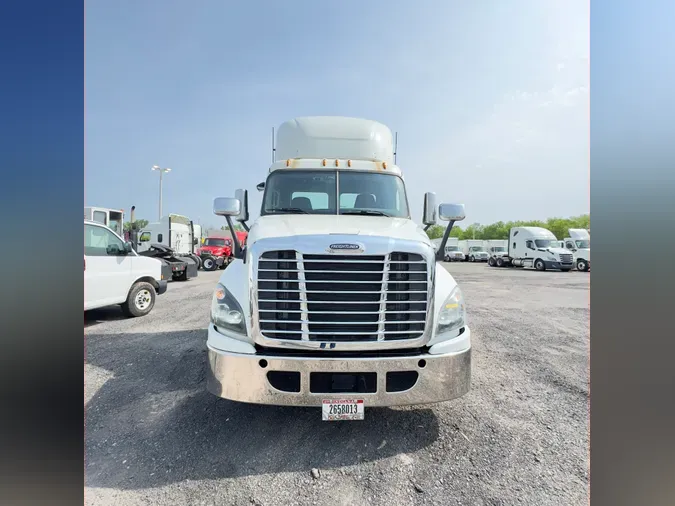 2018 FREIGHTLINER/MERCEDES CASCADIA 125