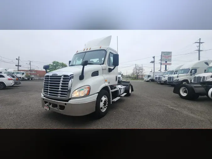 2018 FREIGHTLINER/MERCEDES CASCADIA 113