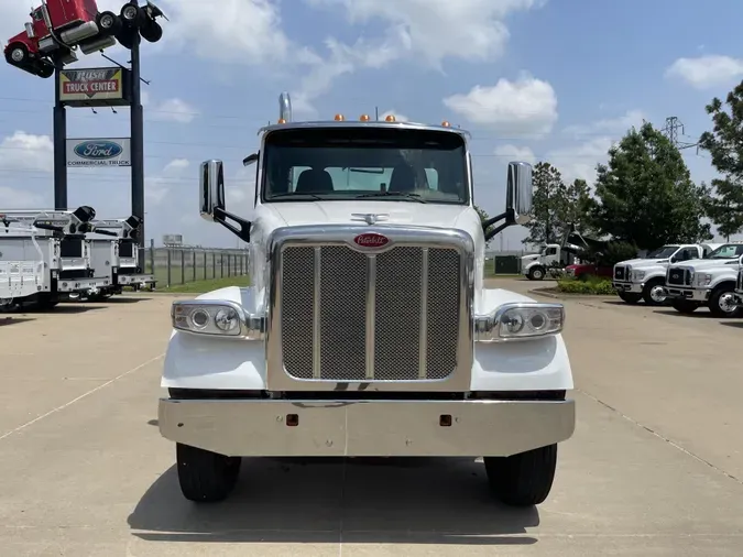 2022 Peterbilt 567