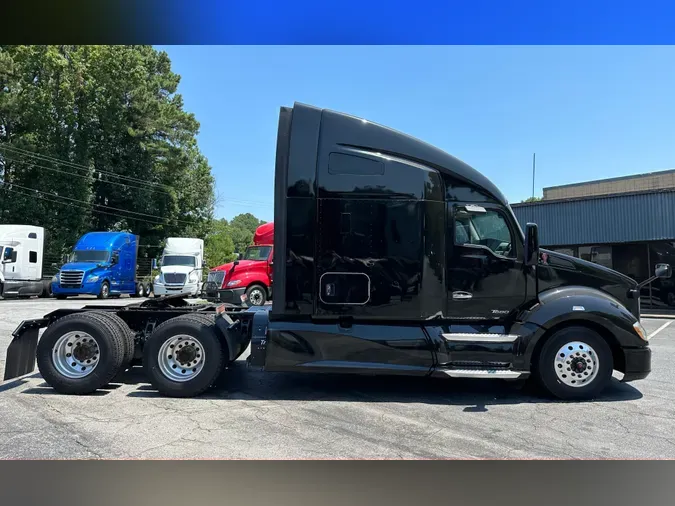 2021 KENWORTH T680