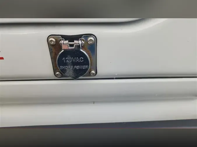 2020 FREIGHTLINER CA126