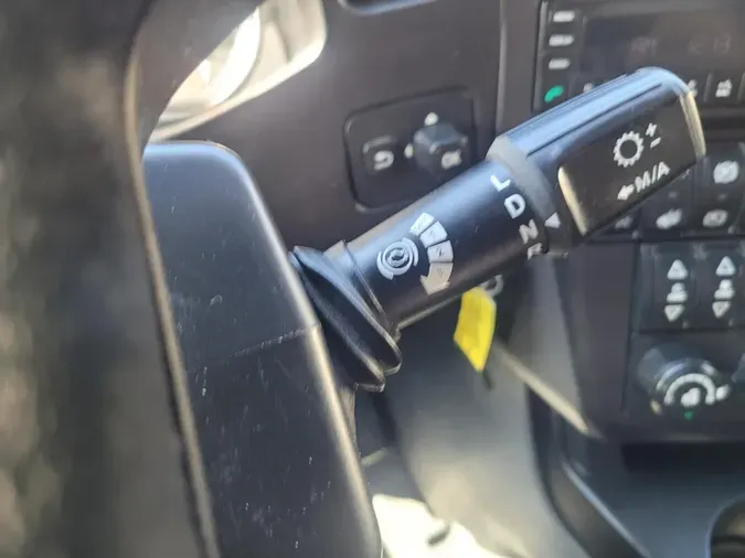 2022 International LT625