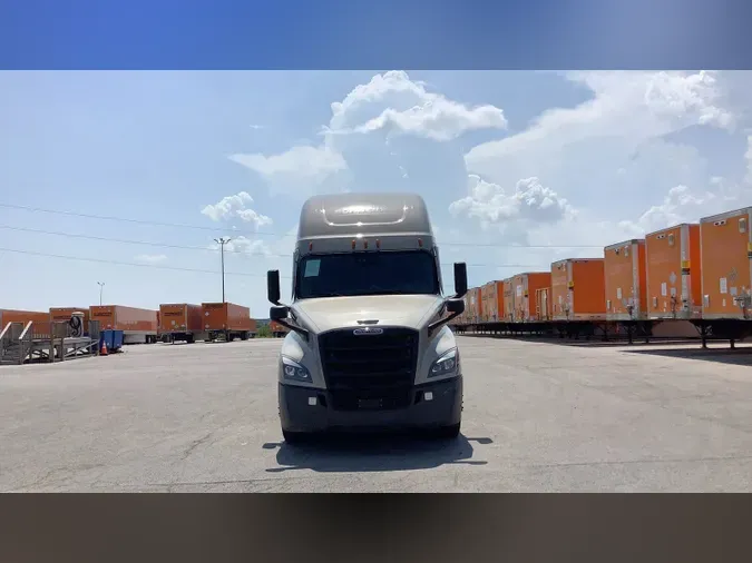2024 Freightliner Cascadia 126