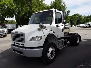 2014 FREIGHTLINER M2 106