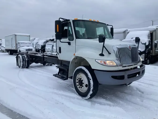 2019 NAVISTAR INTERNATIONAL 4300