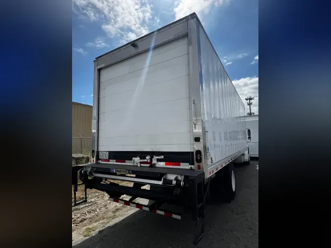 2018 FREIGHTLINER/MERCEDES M2 106
