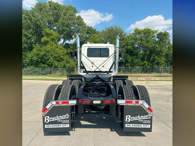 2021 MACK PI64T