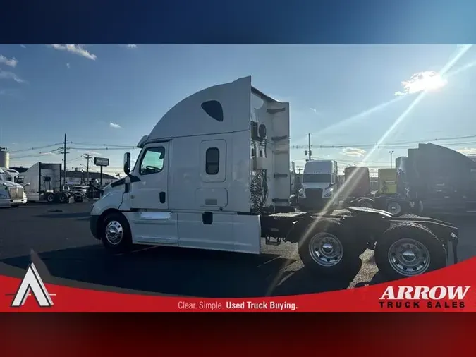 2020 FREIGHTLINER CA126