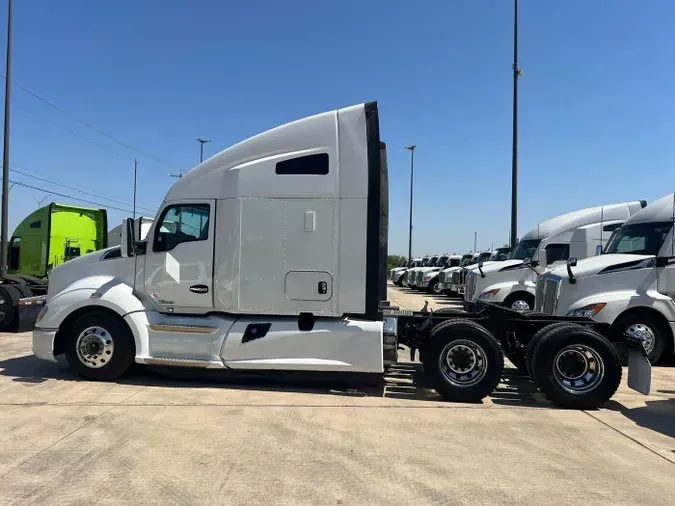 2021 Kenworth T680