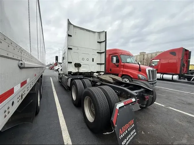 2019 INTERNATIONAL LT